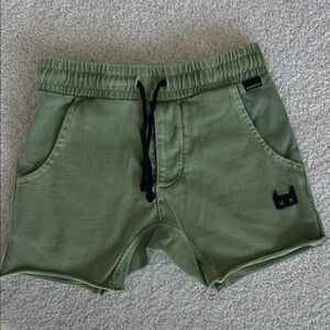 Munster Kids Washed Raw Hem Shorts with Black Drawstring - green - size 3